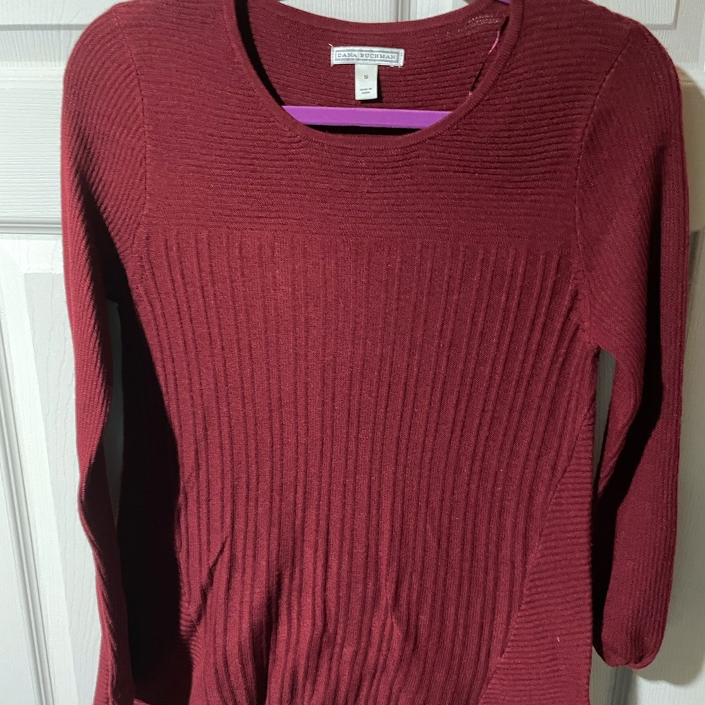 Junior girls burgundy long sleeve sweater